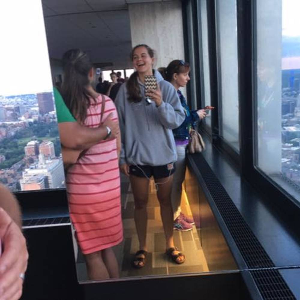 Meet your Posher, Laynee